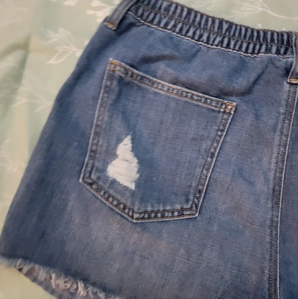 Aerie Blue Distressed Jean Shorts with Frayed Hem - Picture 8 of 8